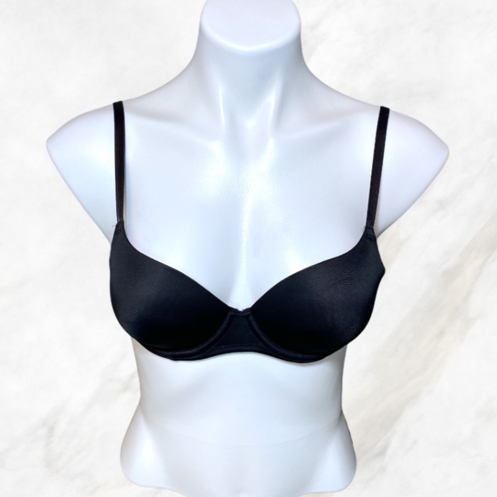 PINK Victoria’s Secret Solid Demi Bra